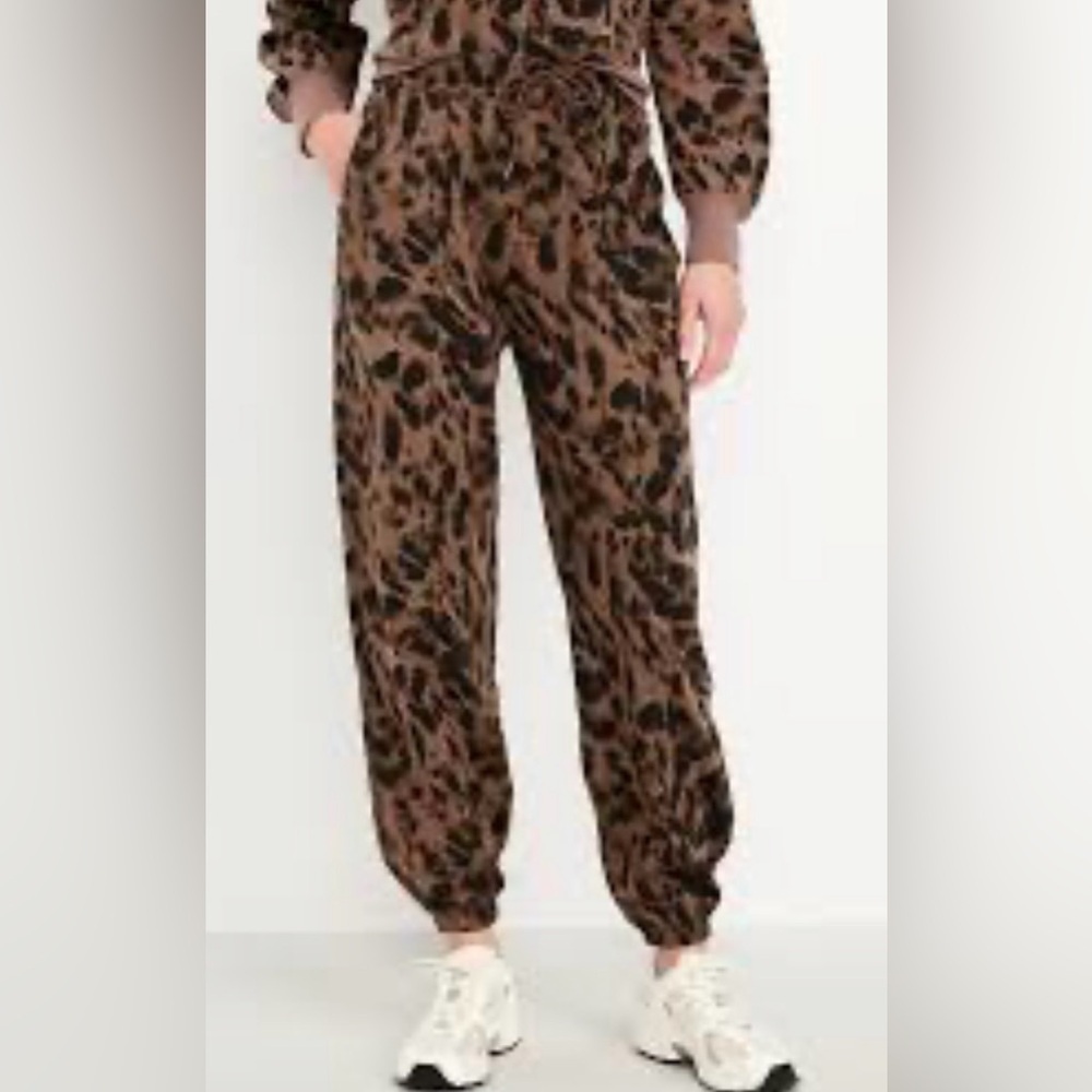 Old Navy Dynamic Fleece Leopard Print Pull-On Joggers Sweatpants 2X NWOT